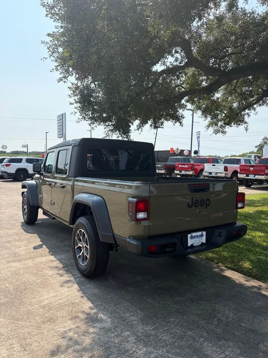 2026 Jeep JT Gladiator - Image 8 of 16