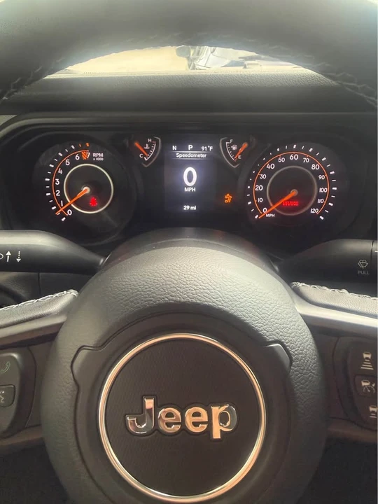 2026 Jeep JT Gladiator - Image 9 of 10
