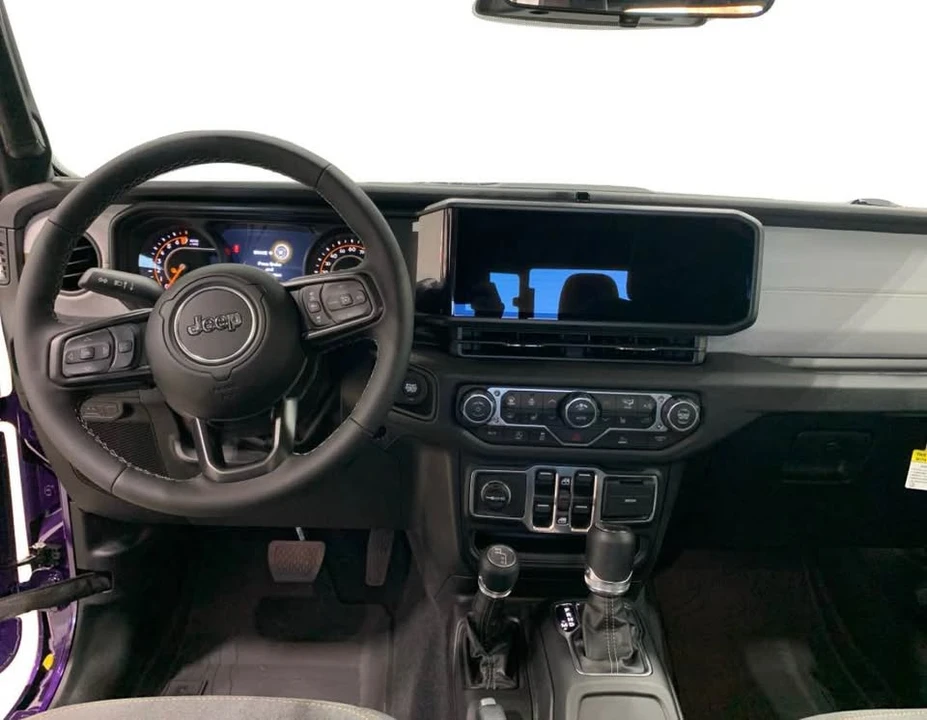 2026 Jeep JT Gladiator - Image 8 of 15