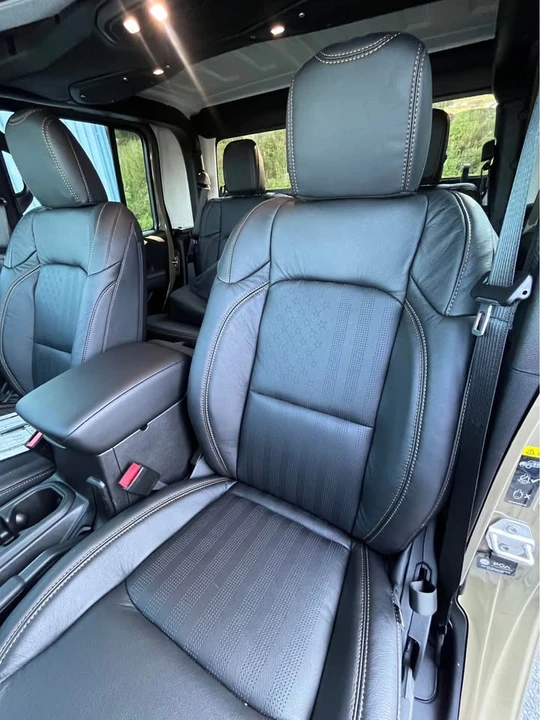 2026 Jeep JT Gladiator - Image 12 of 14