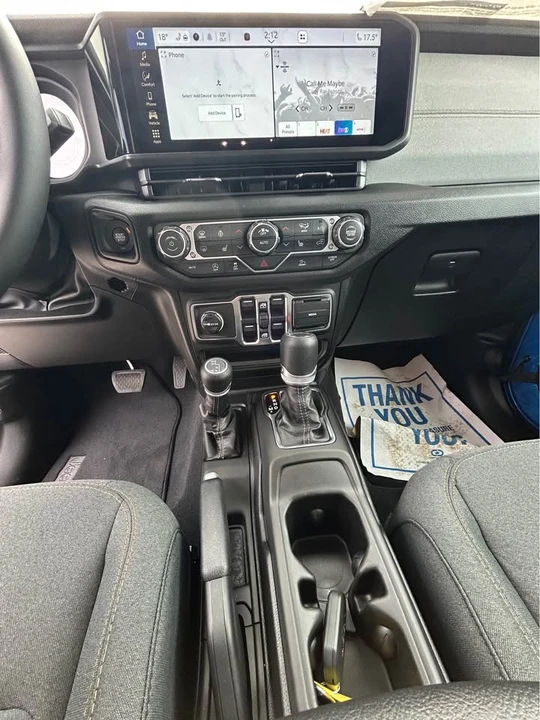 2026 Jeep JT Gladiator - Image 10 of 14