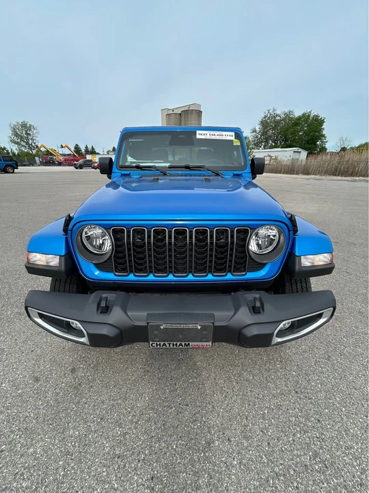 2026 Jeep JT Gladiator - Image 8 of 14