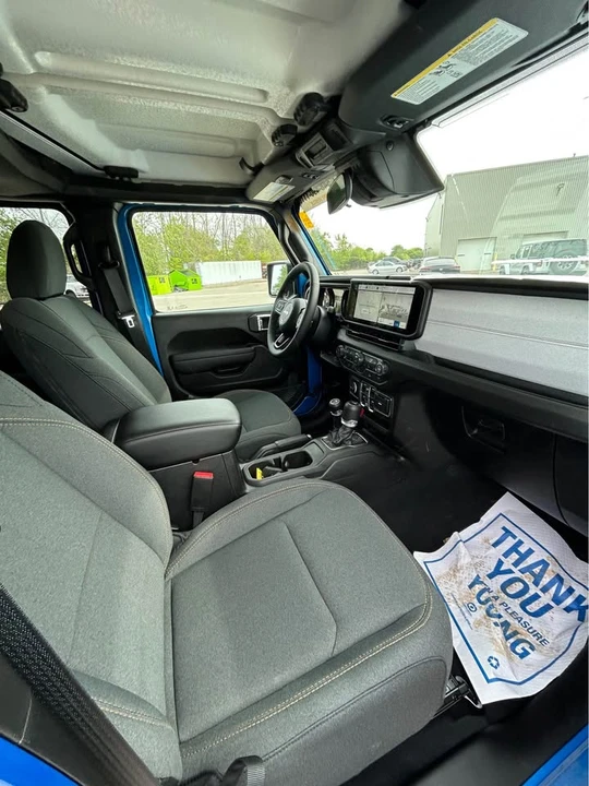 2026 Jeep JT Gladiator - Image 14 of 14