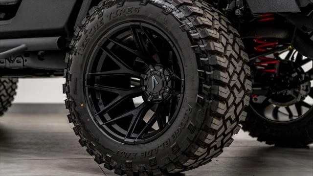 2026 Jeep JT Gladiator - Image 29 of 31