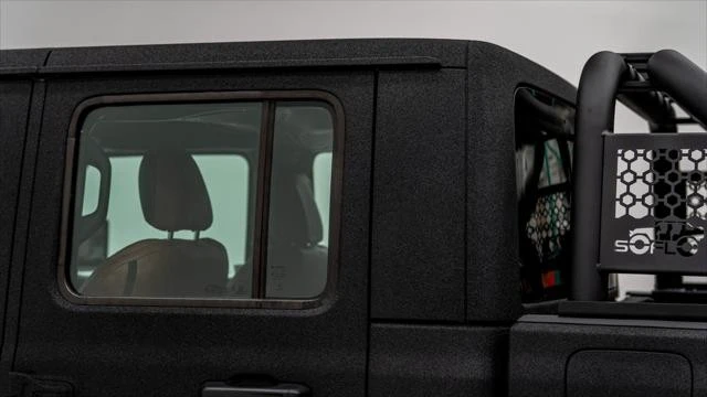 2026 Jeep JT Gladiator - Image 10 of 31