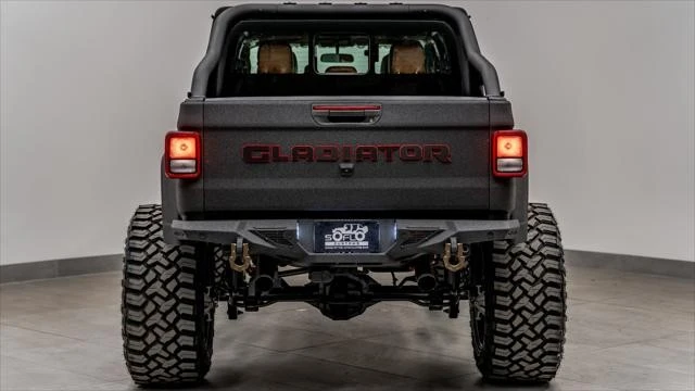 2026 Jeep JT Gladiator - Image 14 of 31