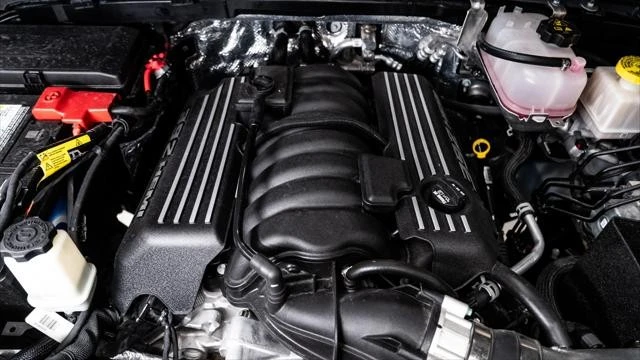 2026 Jeep JT Gladiator - Image 5 of 31