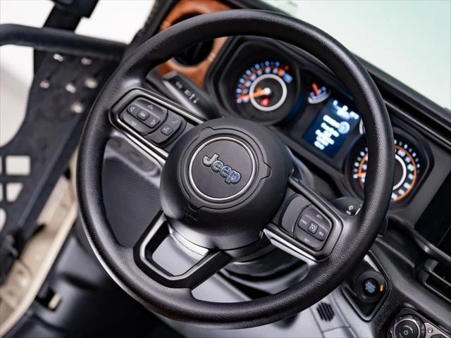 2026 Jeep JT Gladiator - Image 21 of 31