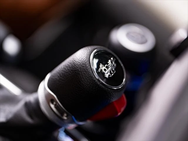 2026 Jeep JT Gladiator - Image 16 of 31