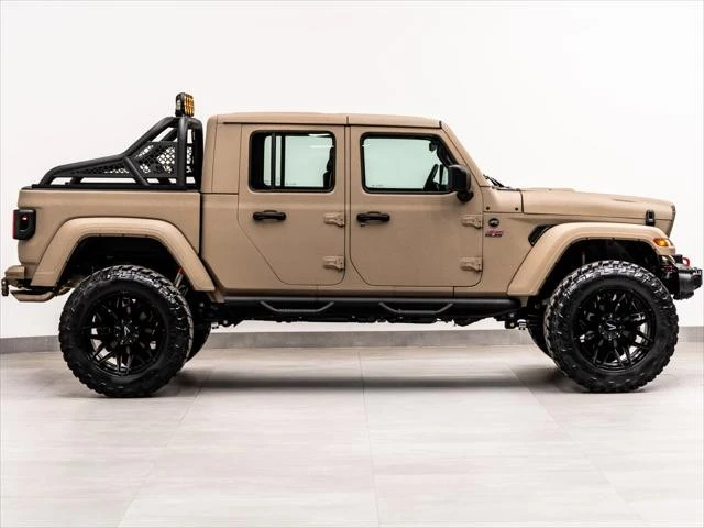 2026 Jeep JT Gladiator - Image 8 of 31