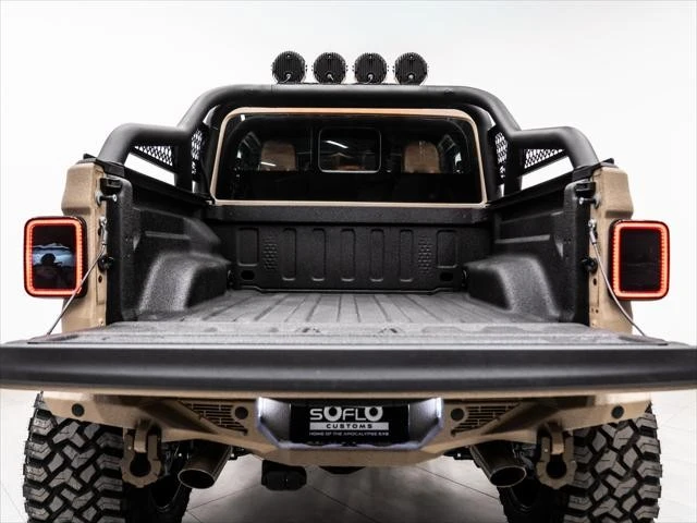 2026 Jeep JT Gladiator - Image 11 of 31