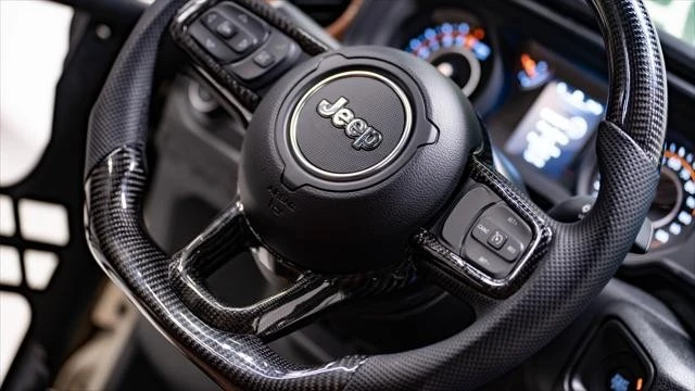 2026 Jeep JT Gladiator - Image 24 of 31