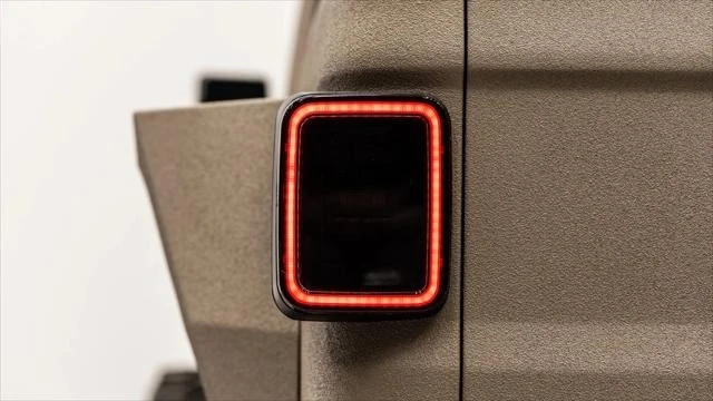 2026 Jeep JT Gladiator - Image 16 of 31
