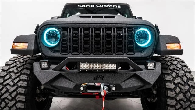 2026 Jeep JT Gladiator - Image 25 of 31