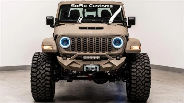2026 Jeep JT Gladiator - Image 25 of 31