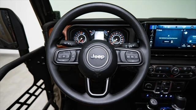 2026 Jeep JT Gladiator - Image 17 of 21