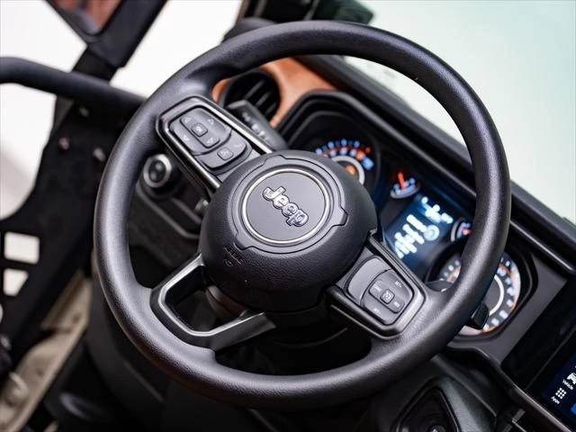 2026 Jeep JT Gladiator - Image 28 of 31