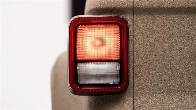 2026 Jeep JT Gladiator - Image 12 of 31