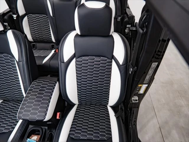 2026 Jeep JT Gladiator - Image 14 of 23