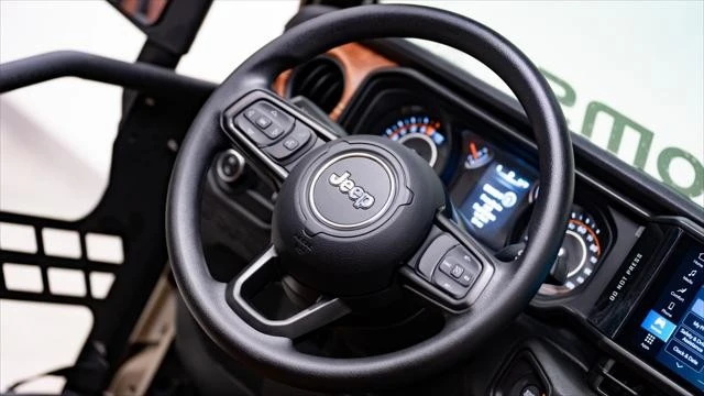 2026 Jeep JT Gladiator - Image 29 of 31