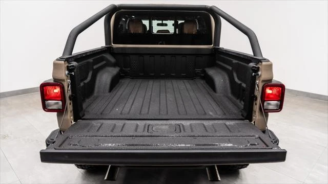 2026 Jeep JT Gladiator - Image 12 of 31