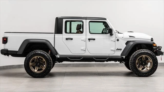 2026 Jeep JT Gladiator - Image 7 of 31