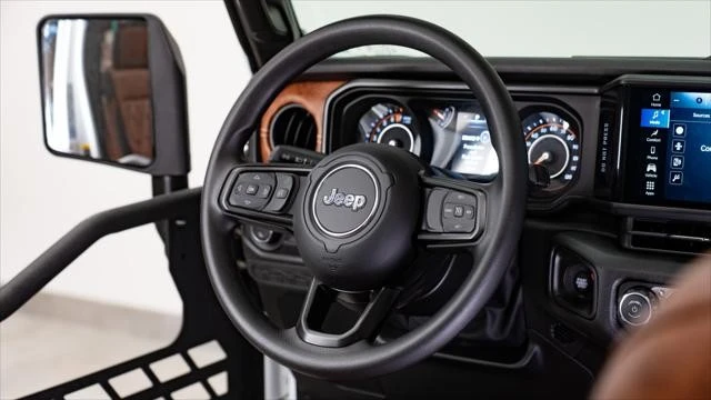 2026 Jeep JT Gladiator - Image 26 of 31