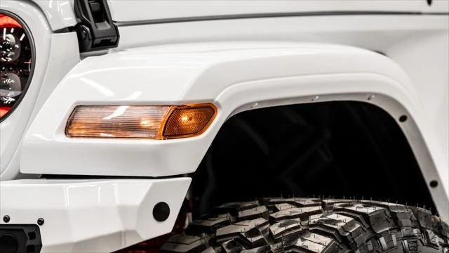 2026 Jeep JT Gladiator - Image 15 of 21