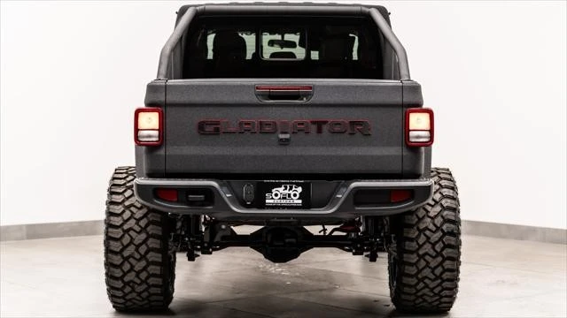 2026 Jeep JT Gladiator - Image 8 of 31