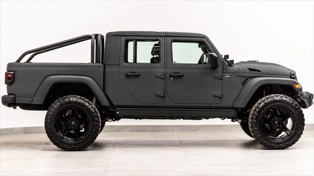 2026 Jeep JT Gladiator - Image 7 of 31