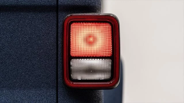 2026 Jeep JT Gladiator - Image 8 of 31