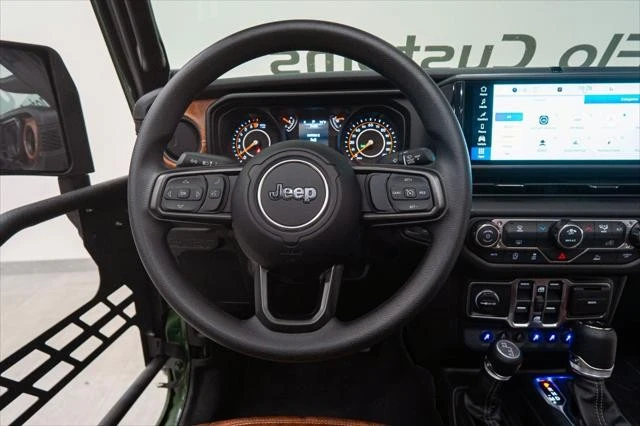 2026 Jeep JT Gladiator - Image 2 of 31