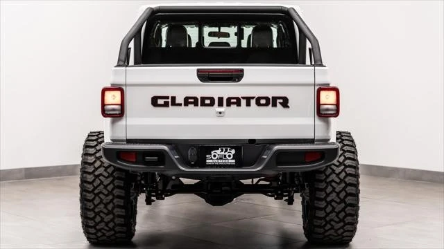 2026 Jeep JT Gladiator - Image 9 of 31