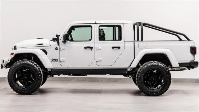 2026 Jeep JT Gladiator - Image 21 of 31