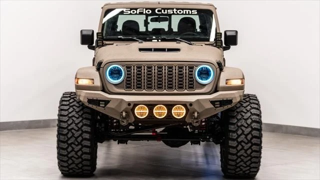 2026 Jeep JT Gladiator - Image 4 of 31