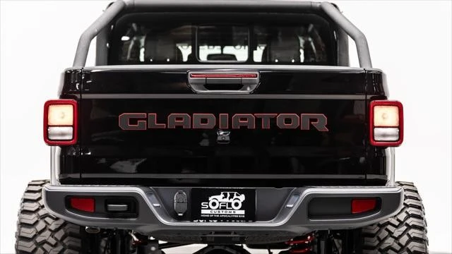 2026 Jeep JT Gladiator - Image 10 of 31