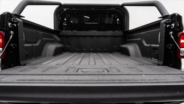 2026 Jeep JT Gladiator - Image 12 of 31