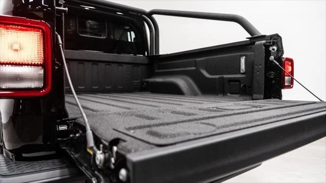 2026 Jeep JT Gladiator - Image 13 of 31