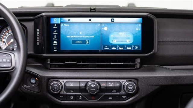 2026 Jeep JT Gladiator - Image 28 of 31