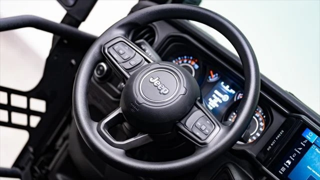 2026 Jeep JT Gladiator - Image 29 of 31