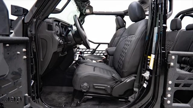 2026 Jeep JT Gladiator - Image 25 of 31
