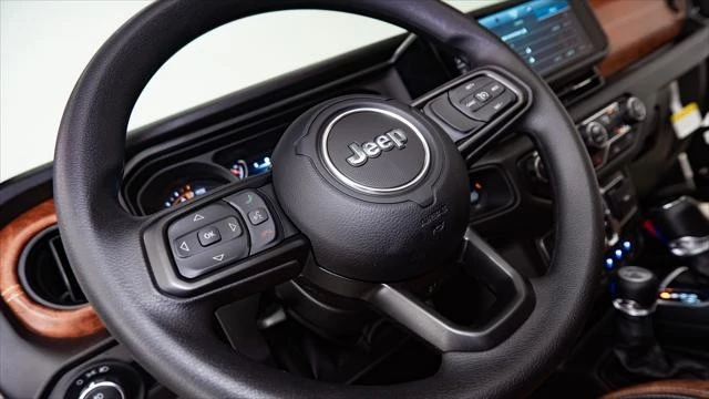 2026 Jeep - Image 16 of 26