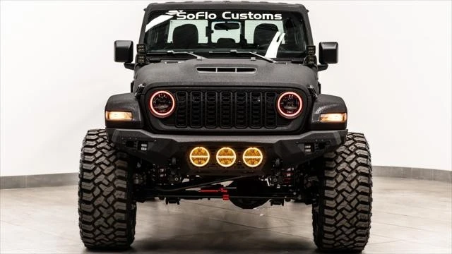 2026 Jeep JT Gladiator - Image 24 of 31