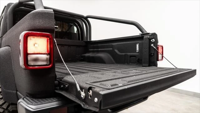 2026 Jeep JT Gladiator - Image 11 of 31