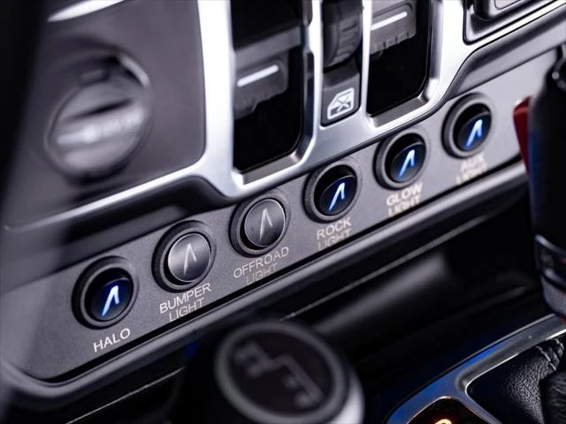 2026 Jeep JT Gladiator - Image 2 of 31