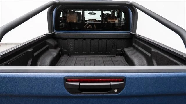 2026 Jeep JT Gladiator - Image 11 of 31
