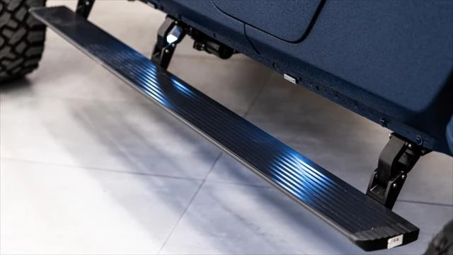 2026 Jeep JT Gladiator - Image 15 of 31