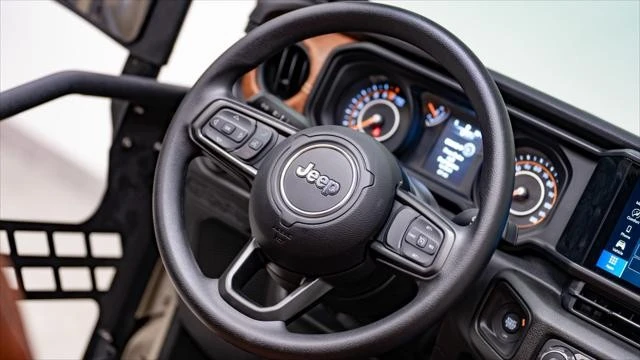 2026 Jeep JT Gladiator - Image 20 of 31