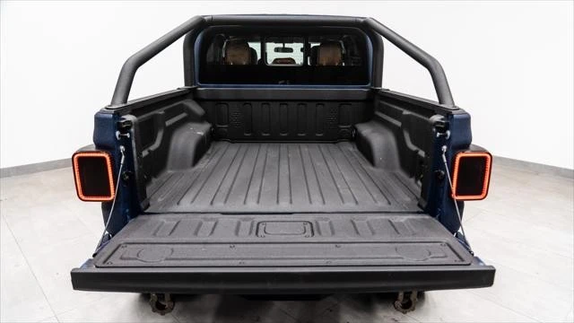 2026 Jeep JT Gladiator - Image 12 of 31