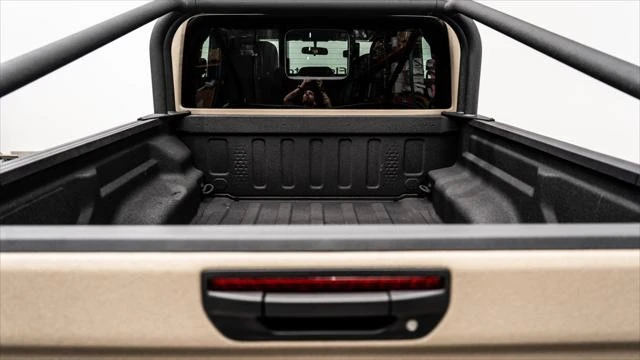 2026 Jeep JT Gladiator - Image 10 of 21